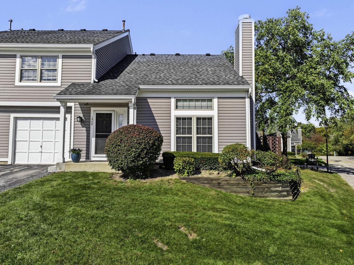 1348 N Knollwood Dr., Palatine, IL 60067