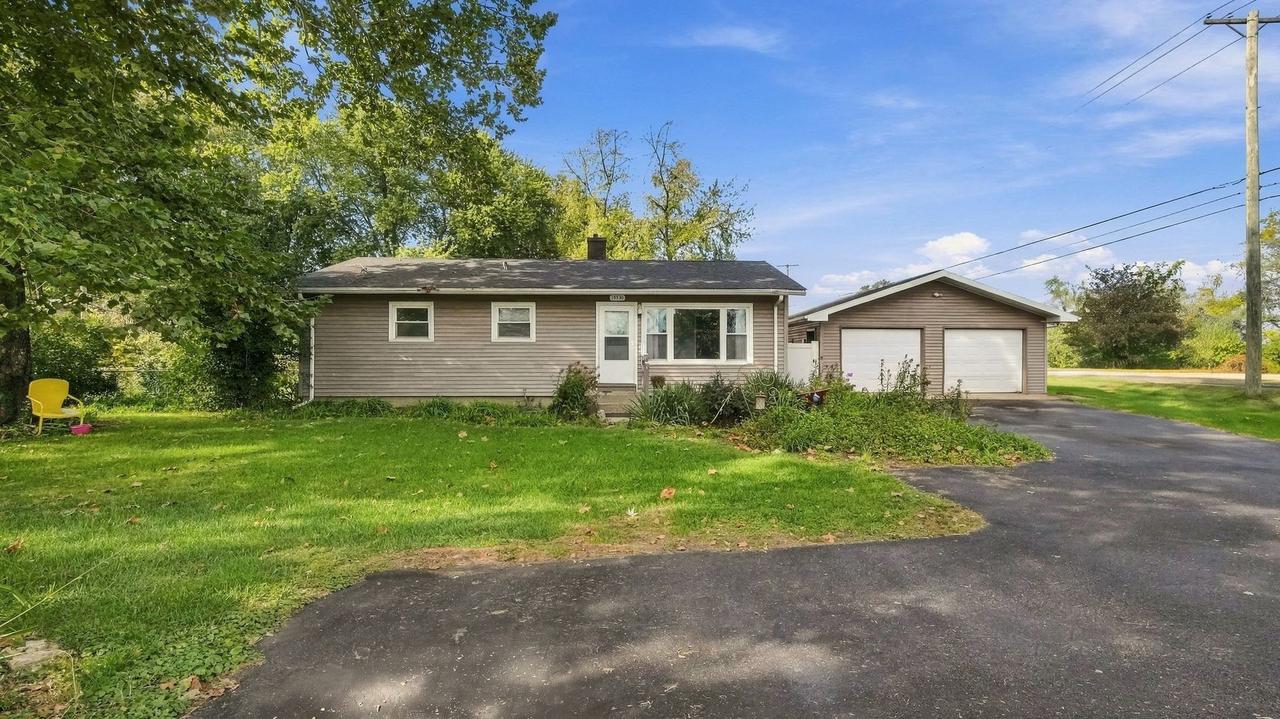 15730 S Collins Dr., Plainfield, IL 60544