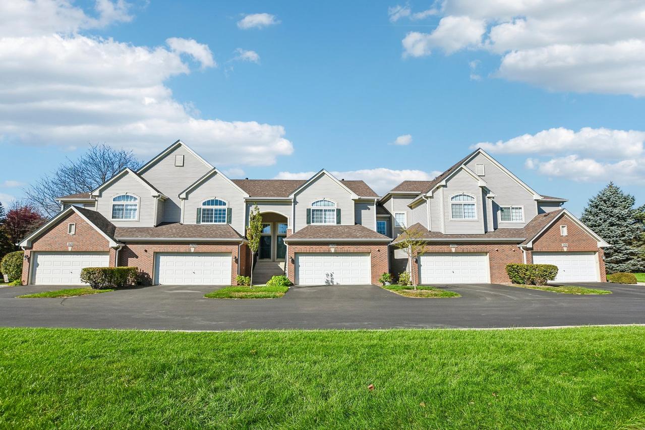 1828 Kelberg Ave. #47-2, Hoffman Estates, IL 60192