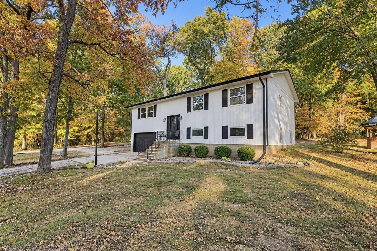 16546 N Tolle Ln., Mt Vernon, IL 62864