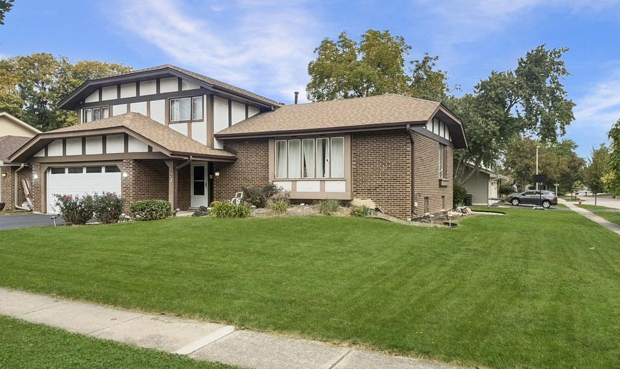 700 W 58th St., Westmont, IL 60559