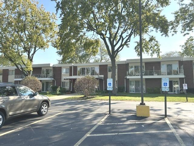 127 N Wolf Rd. #58B, Wheeling, IL 60090