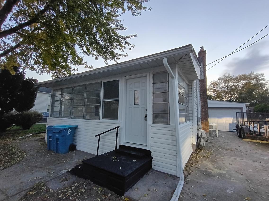 182 N Smith St., Aurora, IL 60505
