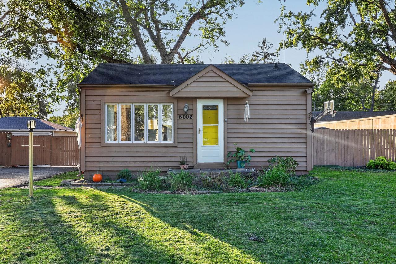 6002 Springside Ave., Downers Grove, IL 60516
