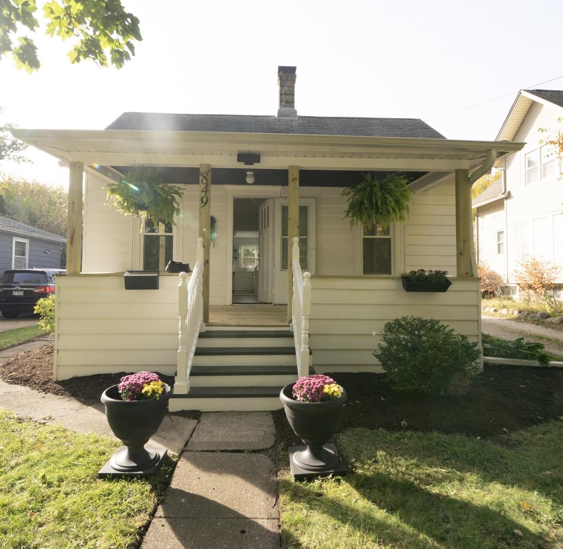849 N 11th St., Dekalb, IL 60115
