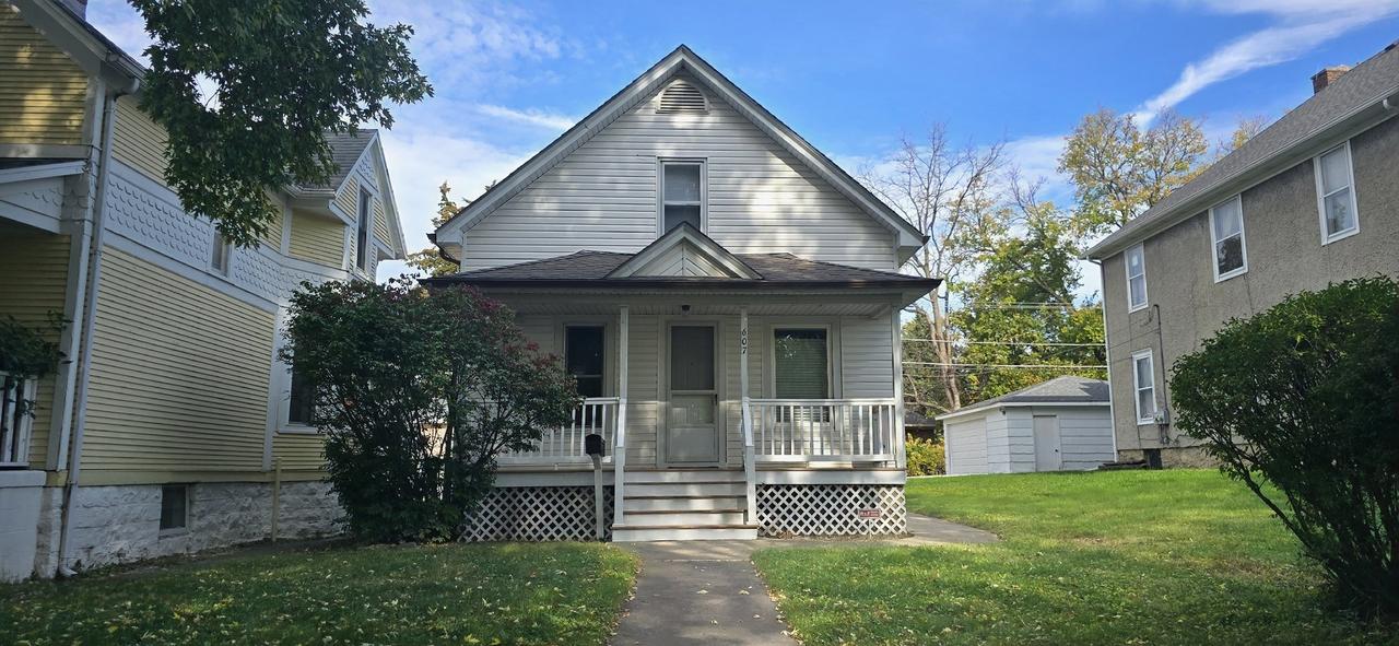 607 Oneida St., Joliet, IL 60435