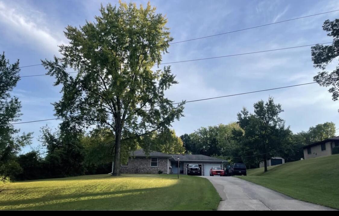 5808 W 93rd Ave., Taylor Ridge, IL 61284