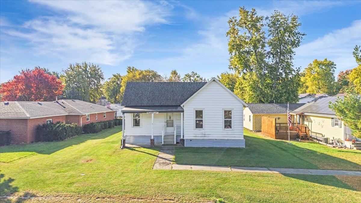 611 E Hickory St., Chatsworth, IL 60921
