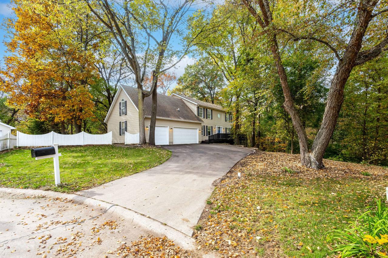 1108 E 4th St., Coal Valley, IL 61240