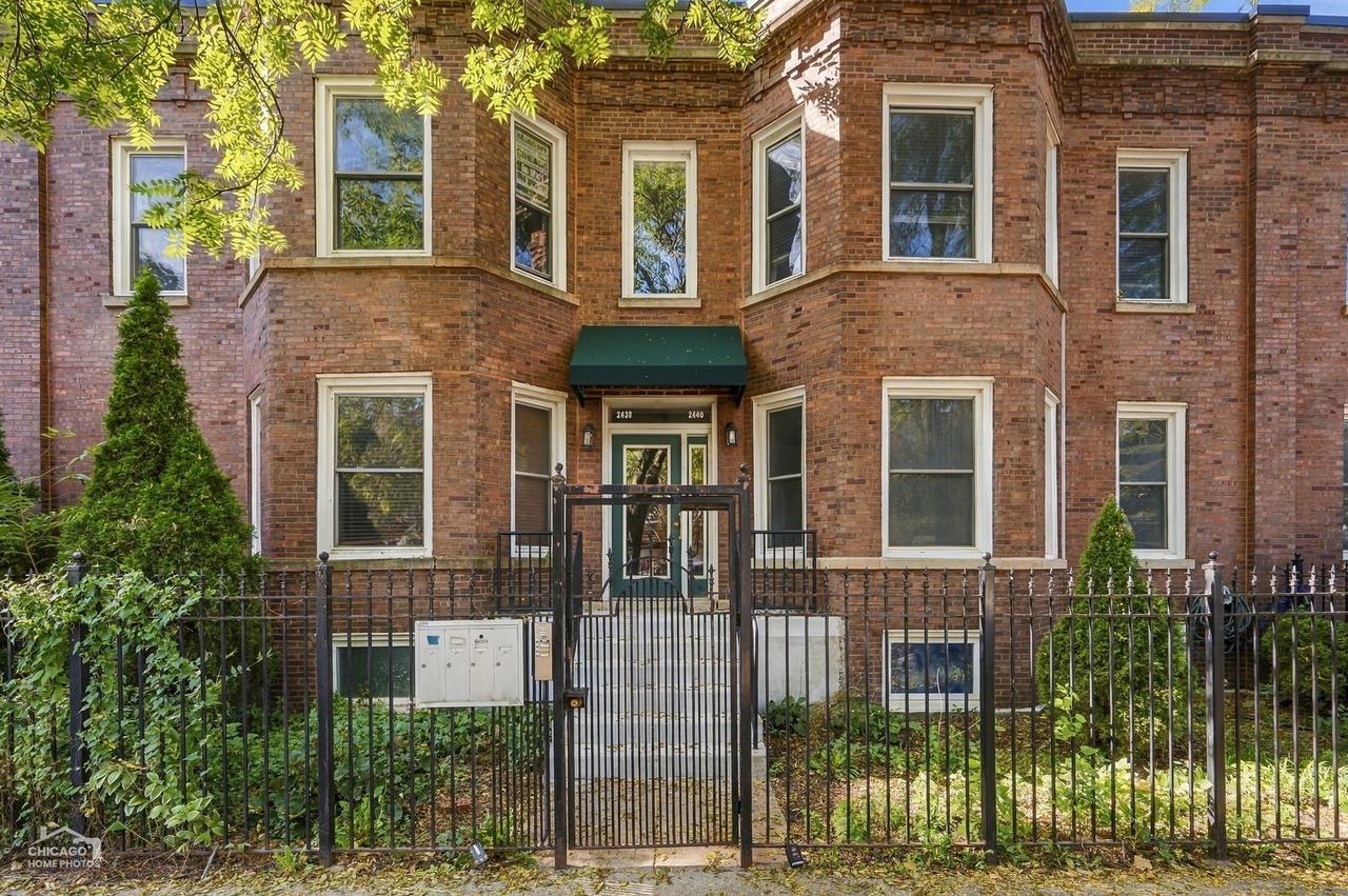 2440 N Linden Pl. #1, Chicago, IL 60647