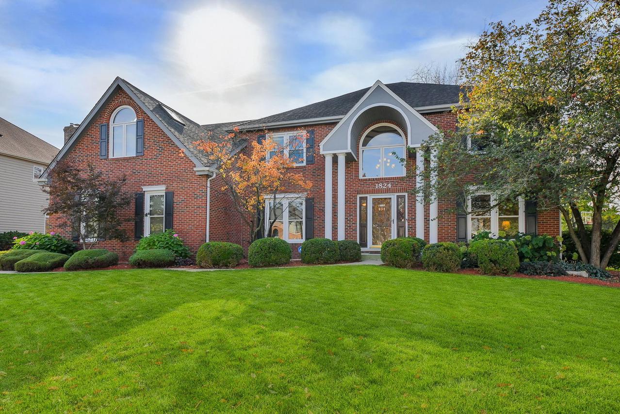 1824 Morgan Cir., Naperville, IL 60565