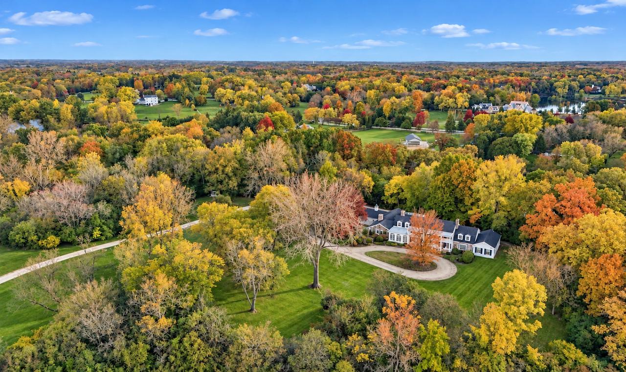 248 Aberdeen Dr., Barrington Hills, IL 60010