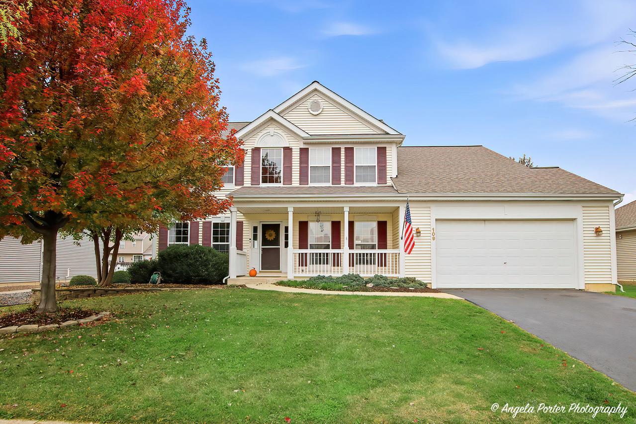 109 N Cross Tr., Mchenry, IL 60050