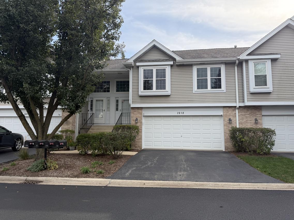 2319 Arquilla Dr., Downers Grove, IL 60515