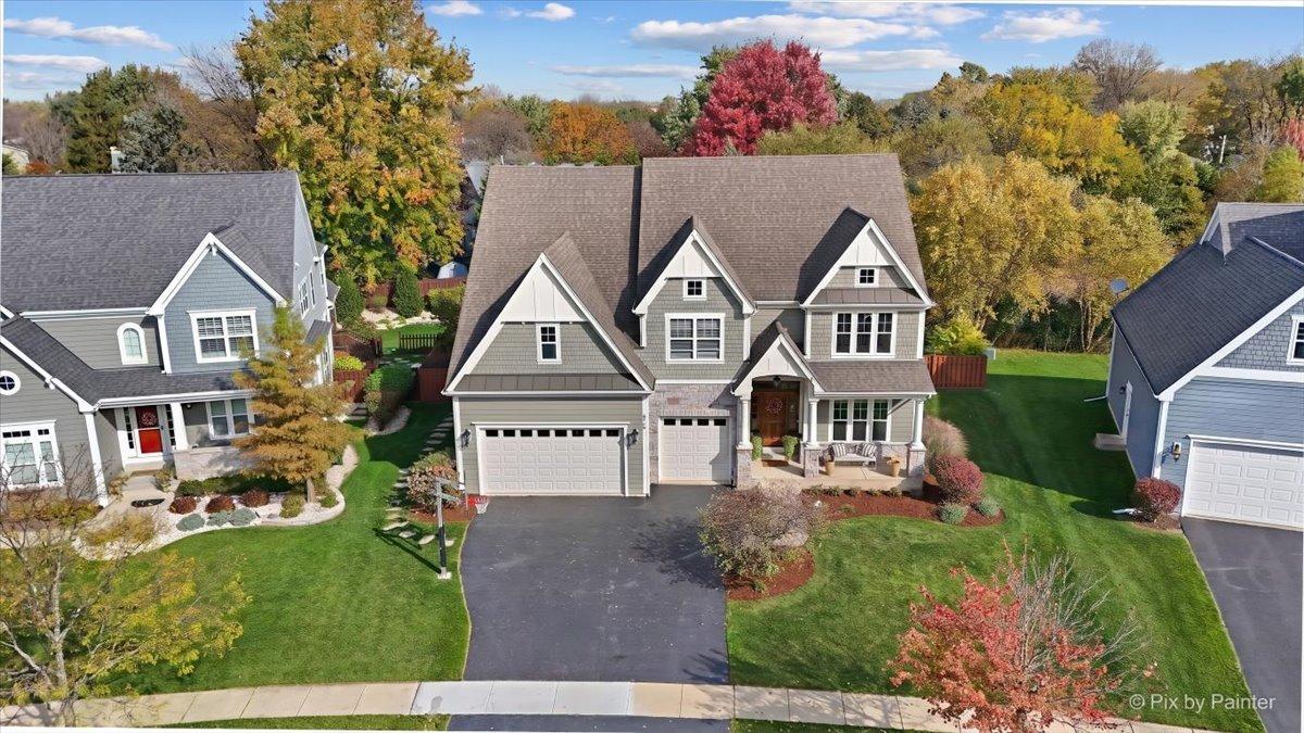 820 Waterford Cut, Crystal Lake, IL 60014