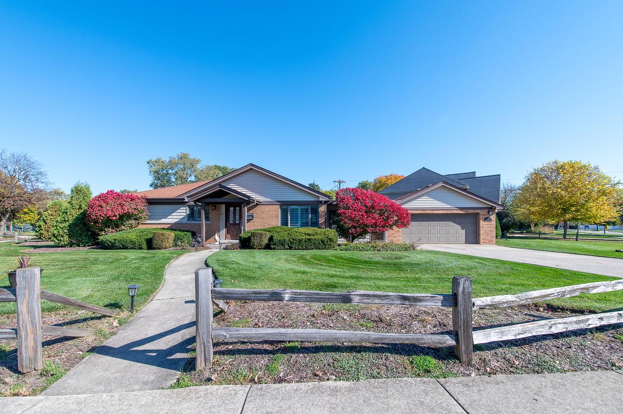 307 Catalpa Ave., Itasca, IL 60143
