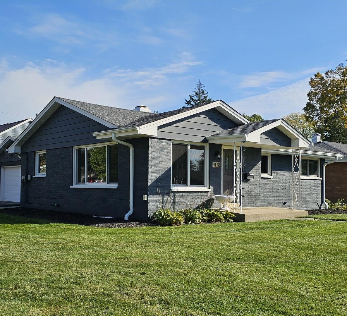 418 Brown St., Wauconda, IL 60084