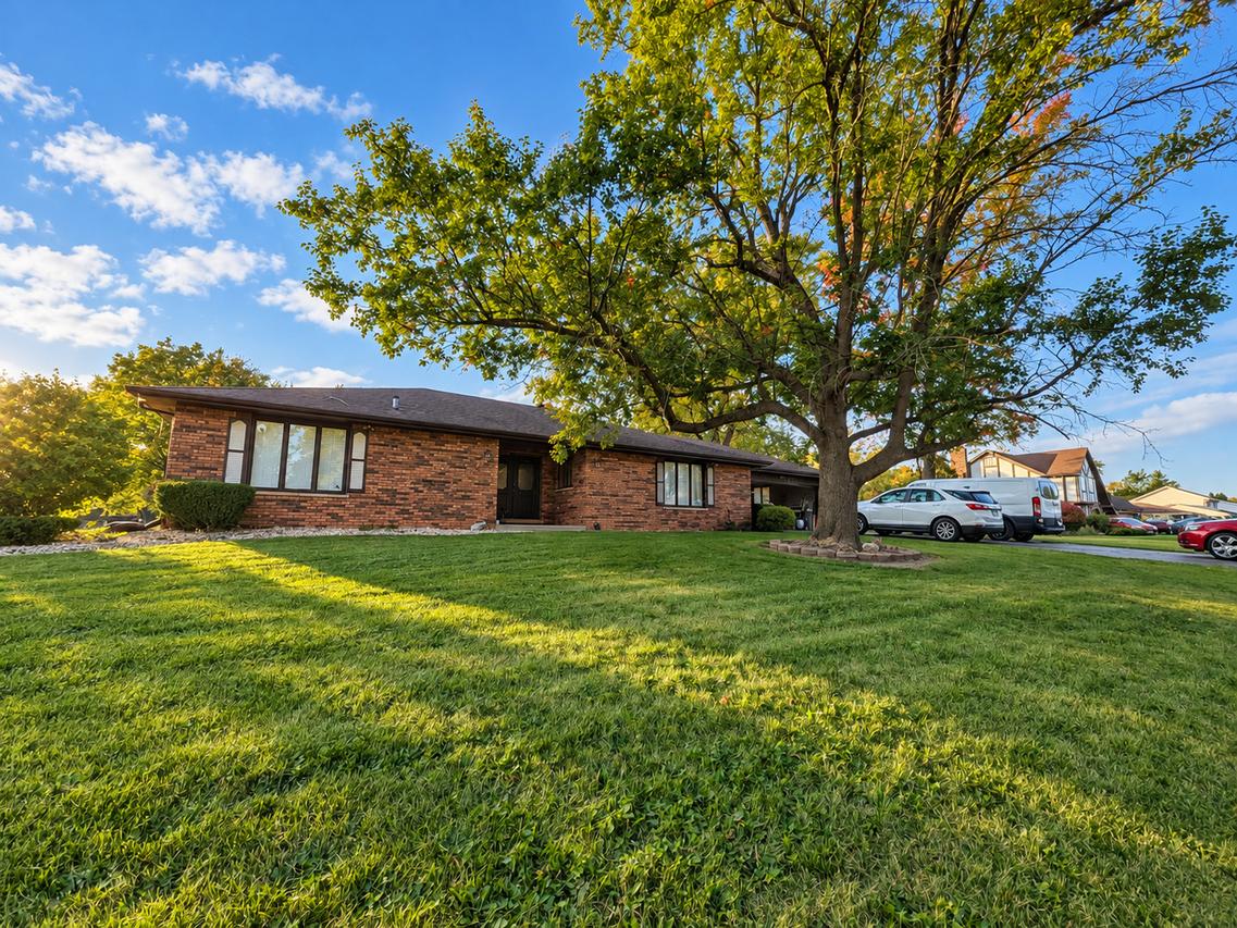 24732 S Mulberry Ln., Crete, IL 60417