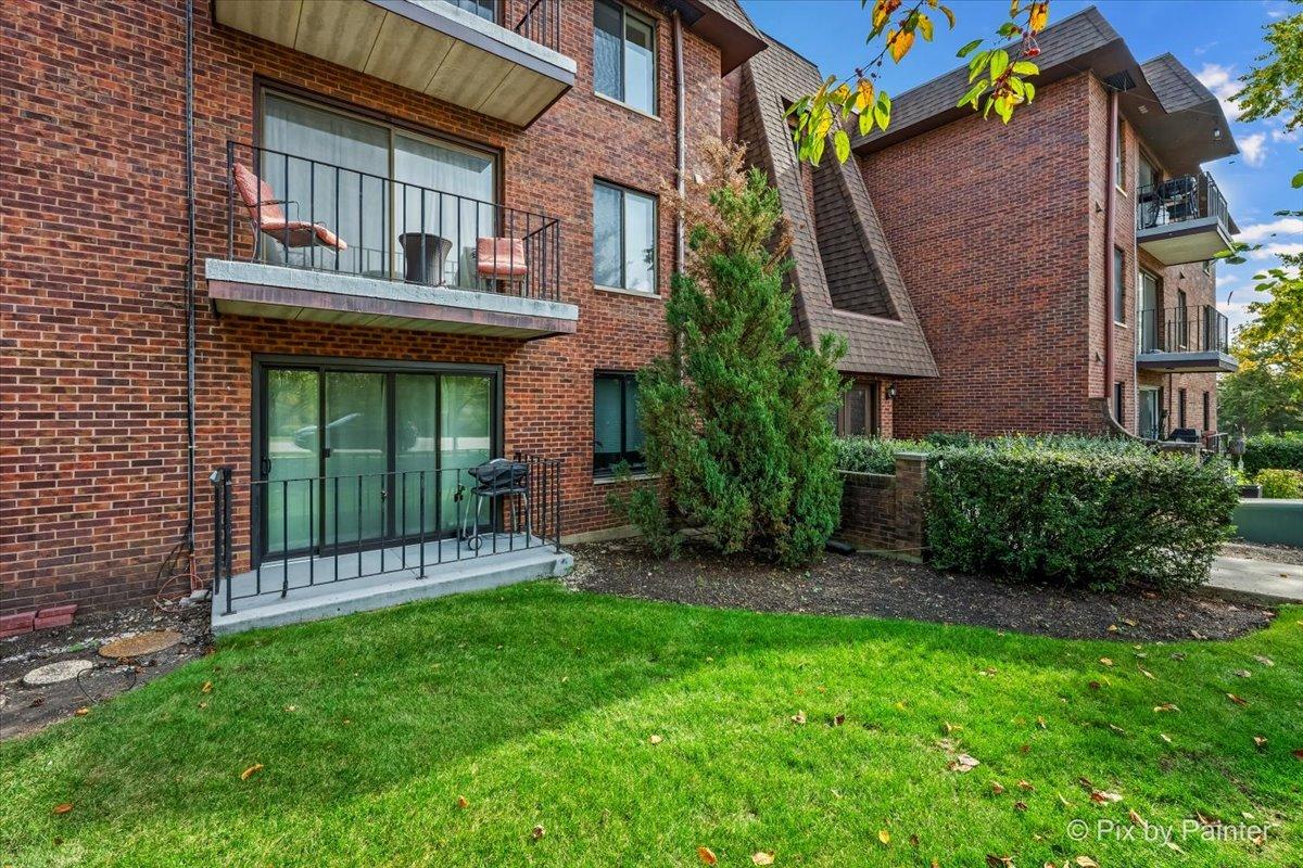 80 S Pleasant Rd. #101, Lake Zurich, IL 60047