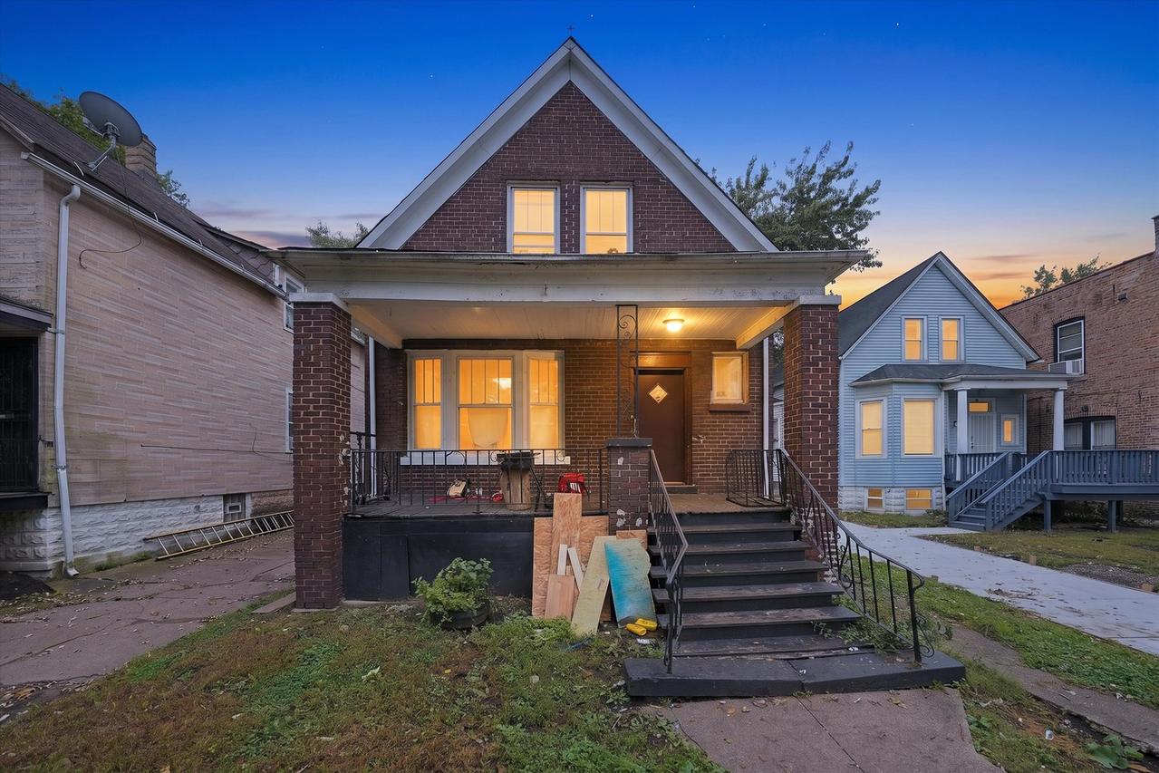 11732 S Yale Ave., Chicago, IL 60628