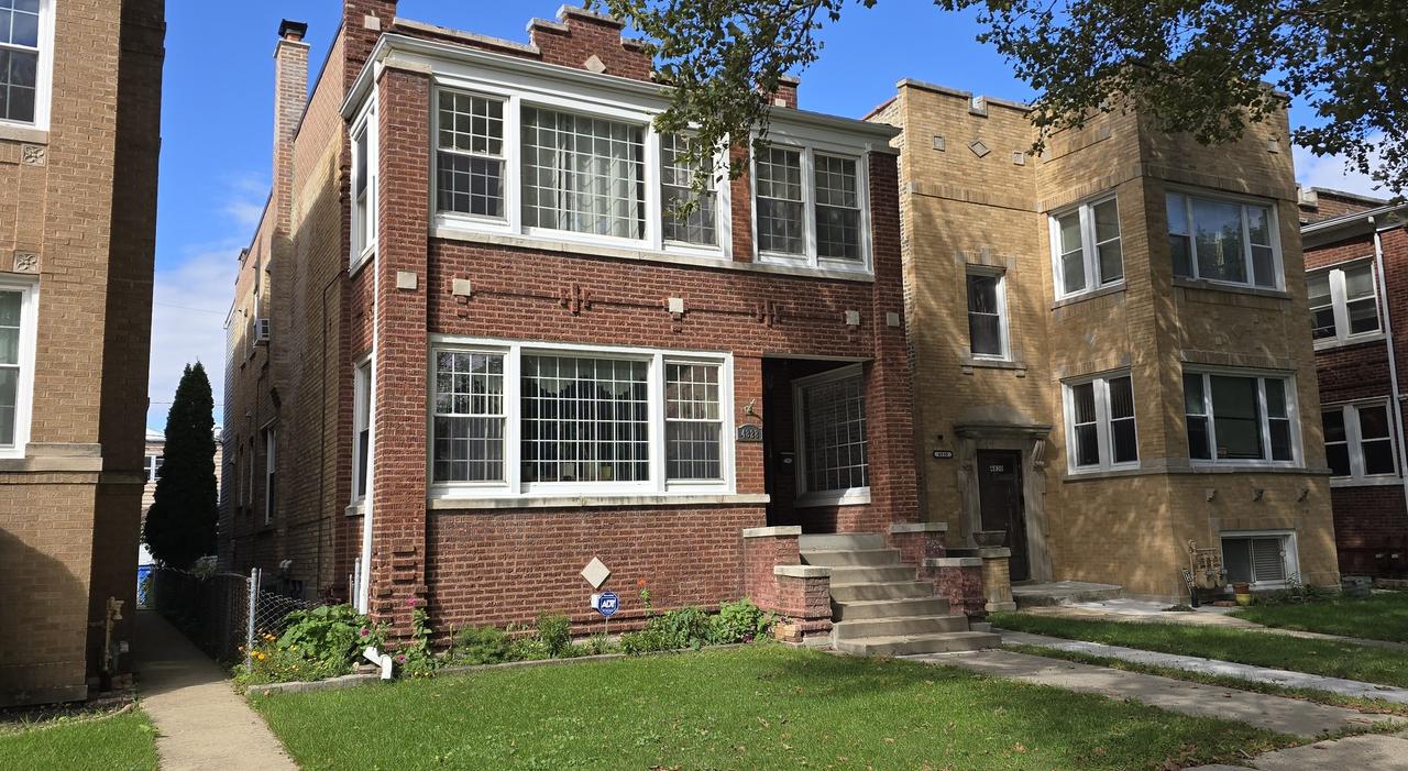 4828 N Karlov Ave., Chicago, IL 60630