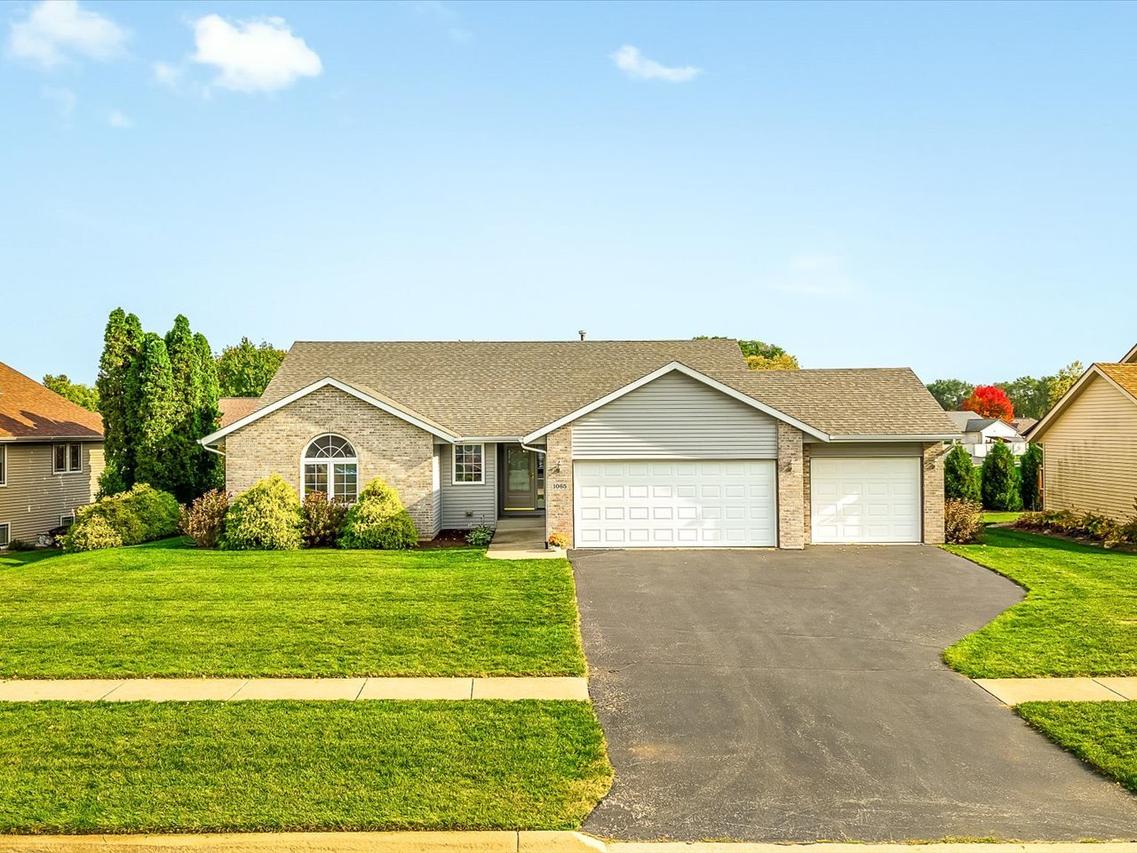 1065 Wils Woods, Machesney Park, IL 61103