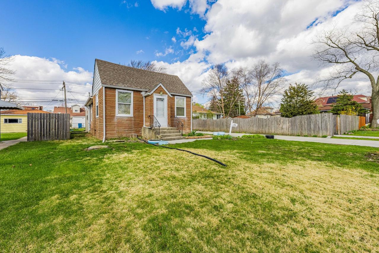 2648 123rd St., Blue Island, IL 60406
