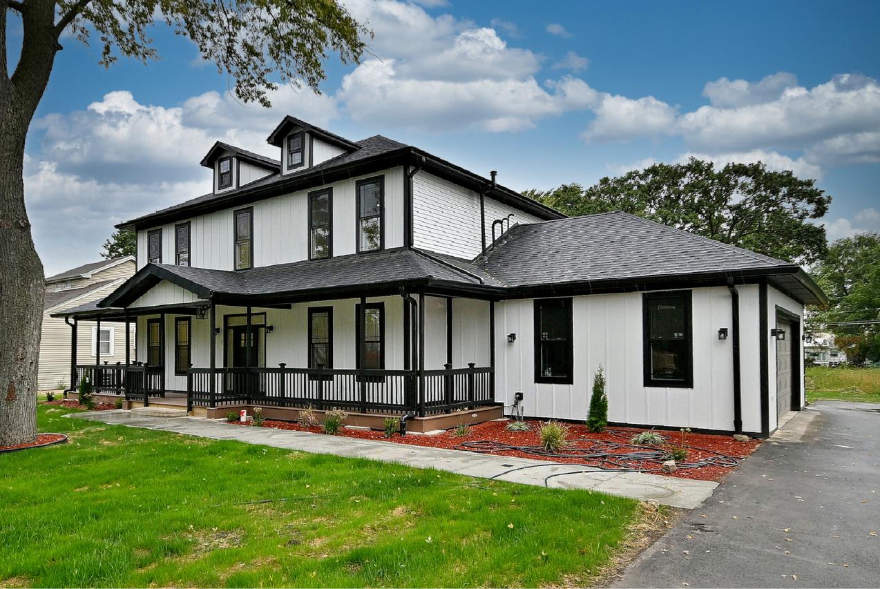 129 E Hillcrest Ave., Wood Dale, IL 60191