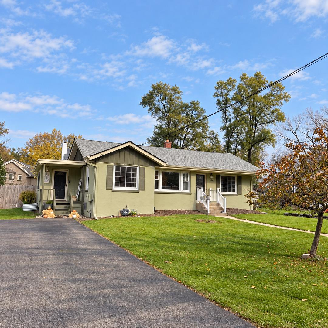 1104 Pine St., Fox River Grove, IL 60021