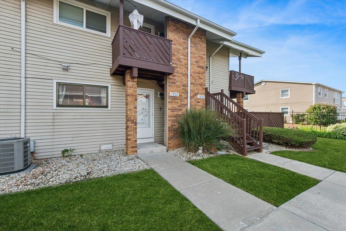7932 164th Ct. #251, Tinley Park, IL 60477