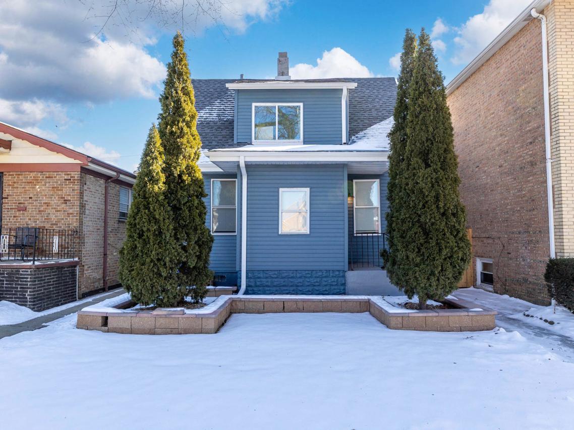 6235 S Kedvale Ave., Chicago, IL 60629