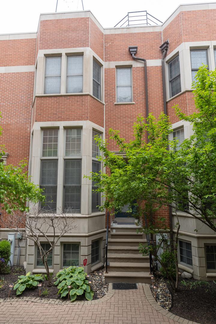 24 N Ada St. #D, Chicago, IL 60607