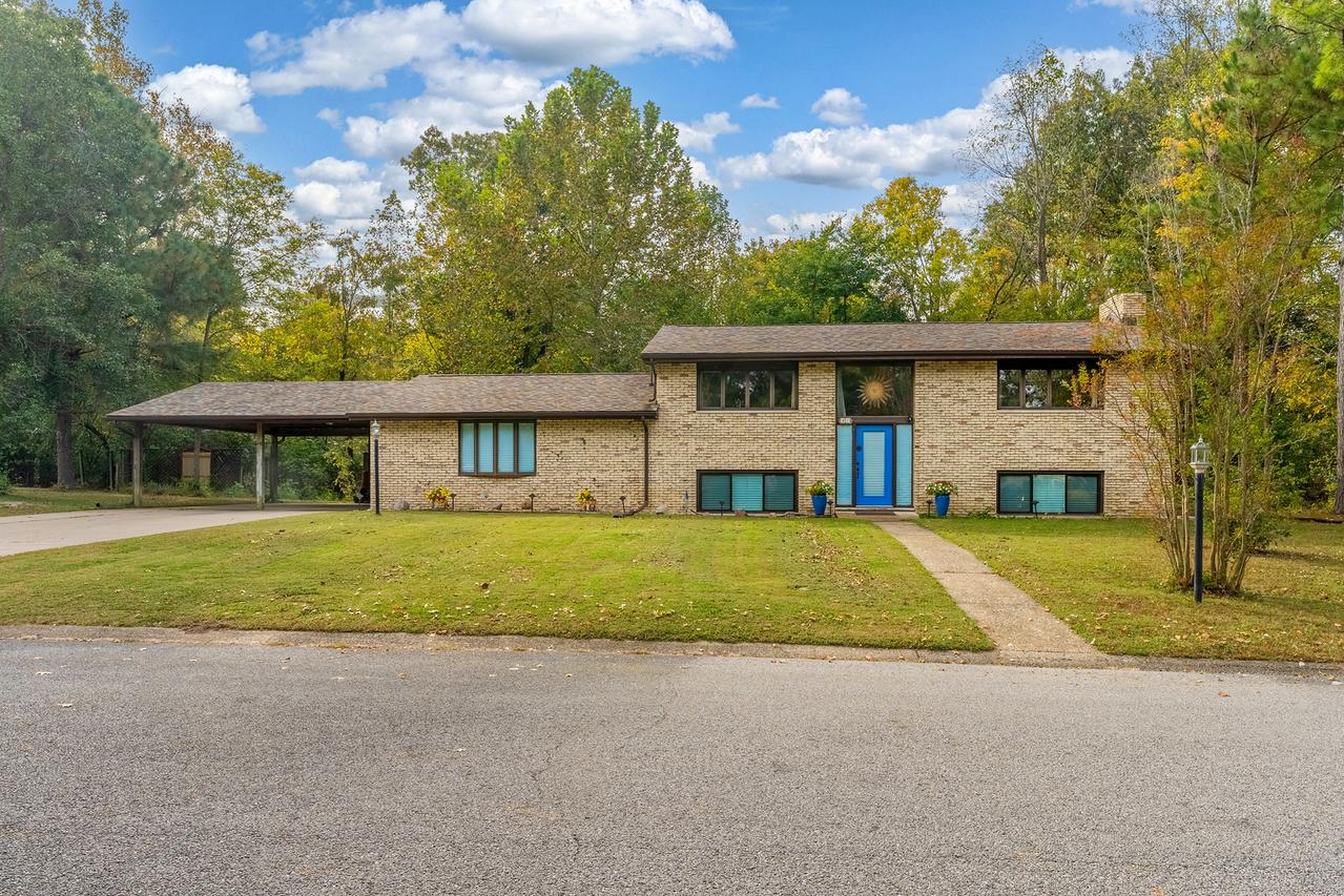 47 Spring Arbor Dr., Carbondale, IL 62901