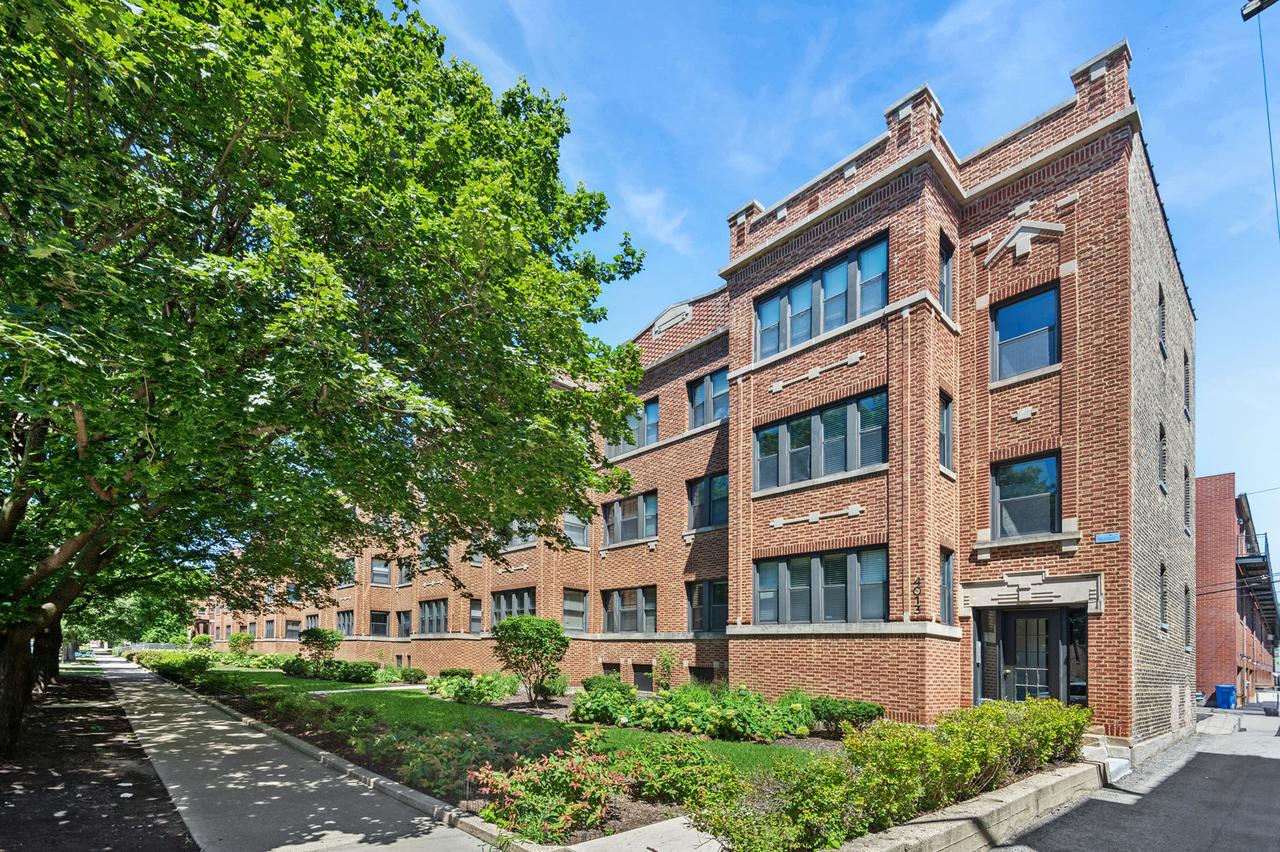 4013 N Southport Ave. #2, Chicago, IL 60613