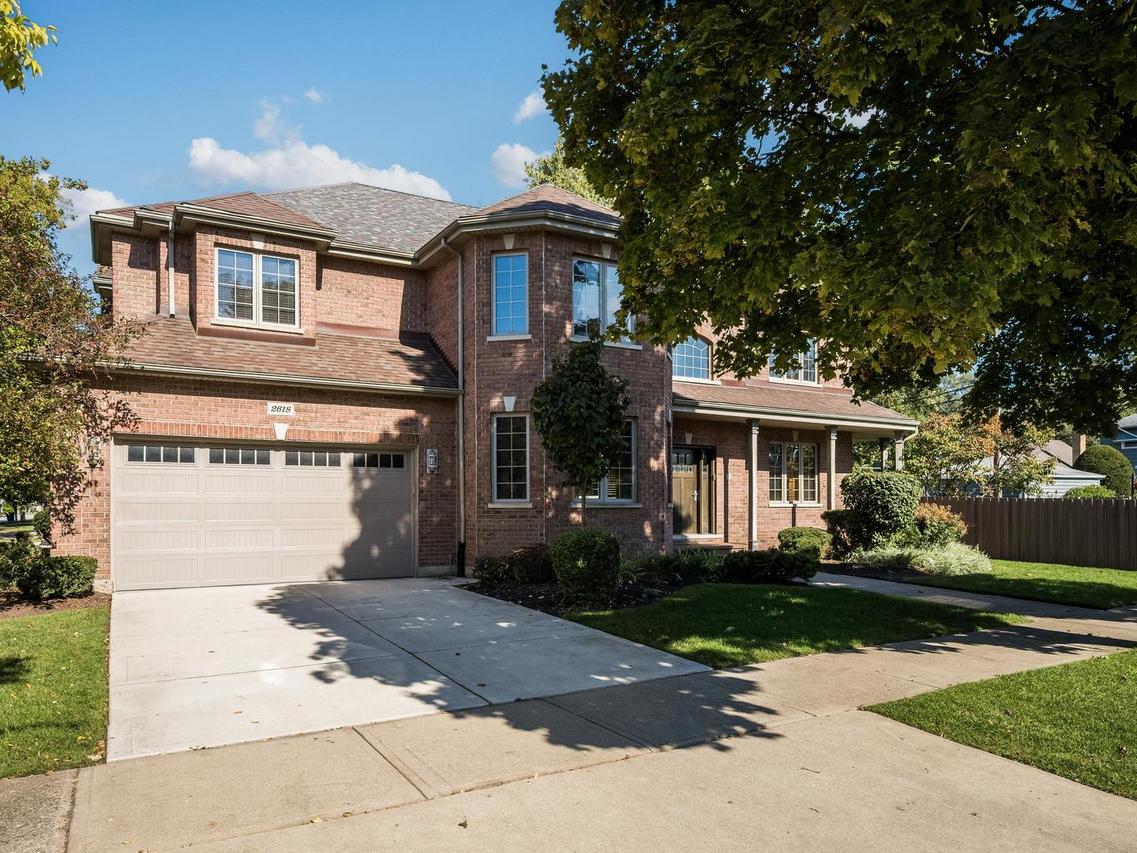 2618 Glenview Ave., Park Ridge, IL 60068
