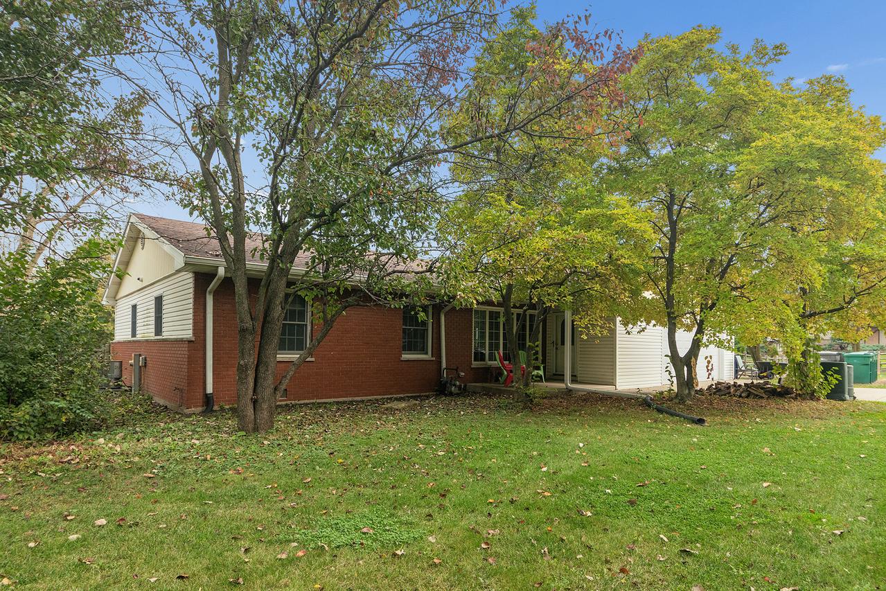 7950 Laguna Dr., Orland Park, IL 60462