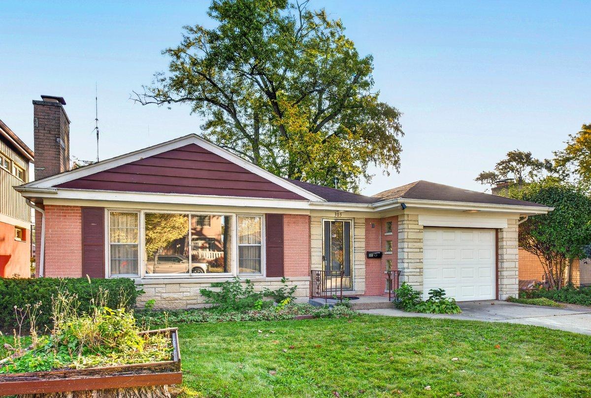 305 N Rose Ave., Park Ridge, IL 60068
