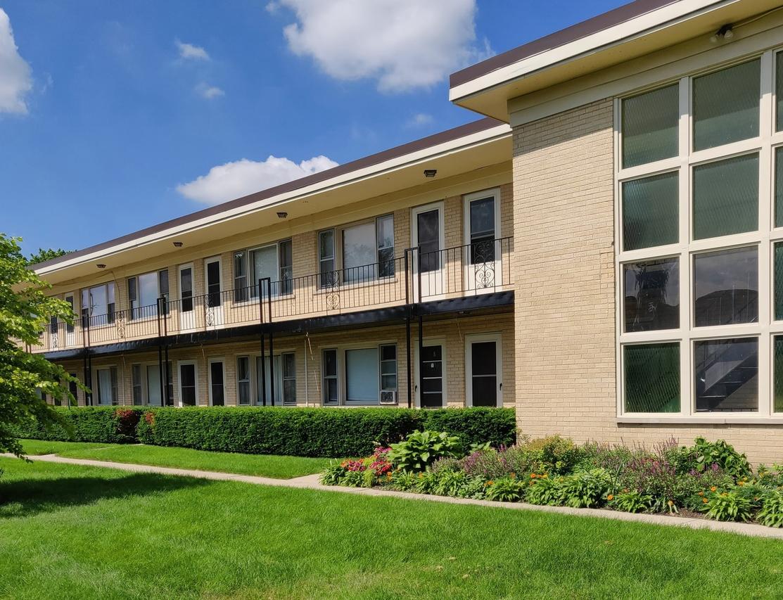 20 King Arthur Ct. #6, Northlake, IL 60164