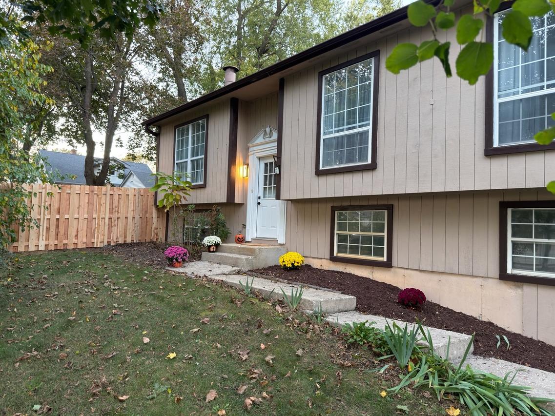 23726 N Overhill Dr., Lake Zurich, IL 60047