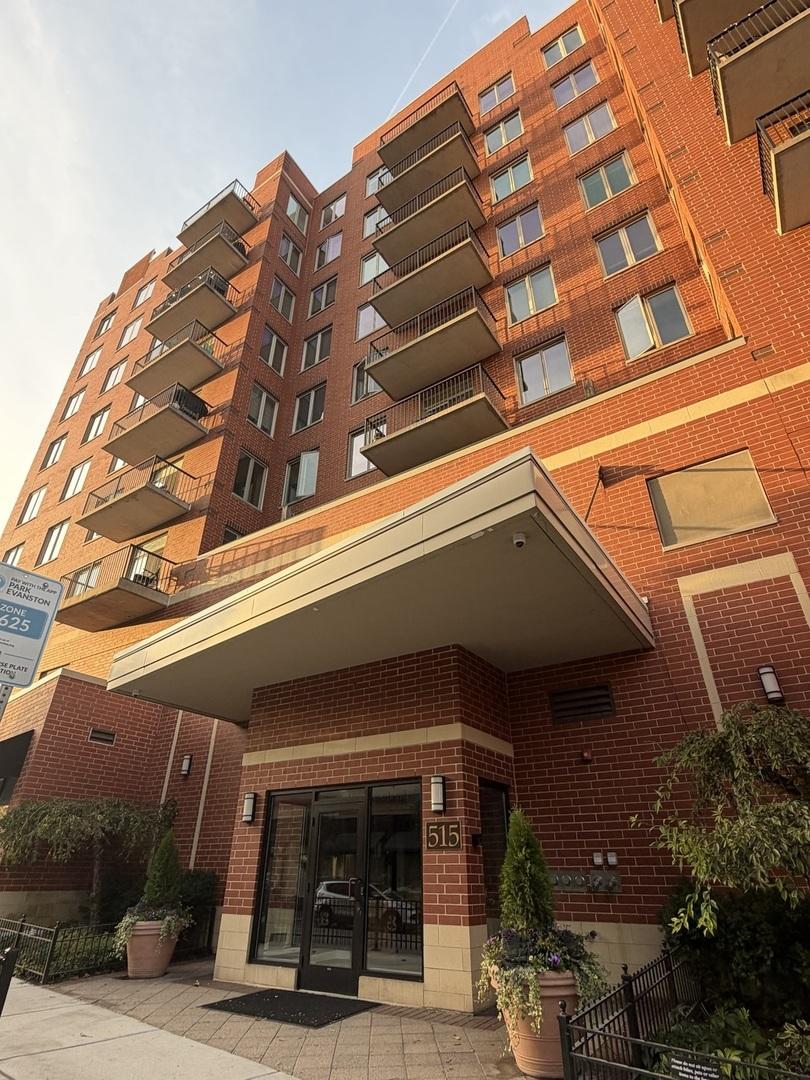 515 Main St. #807, Evanston, IL 60202