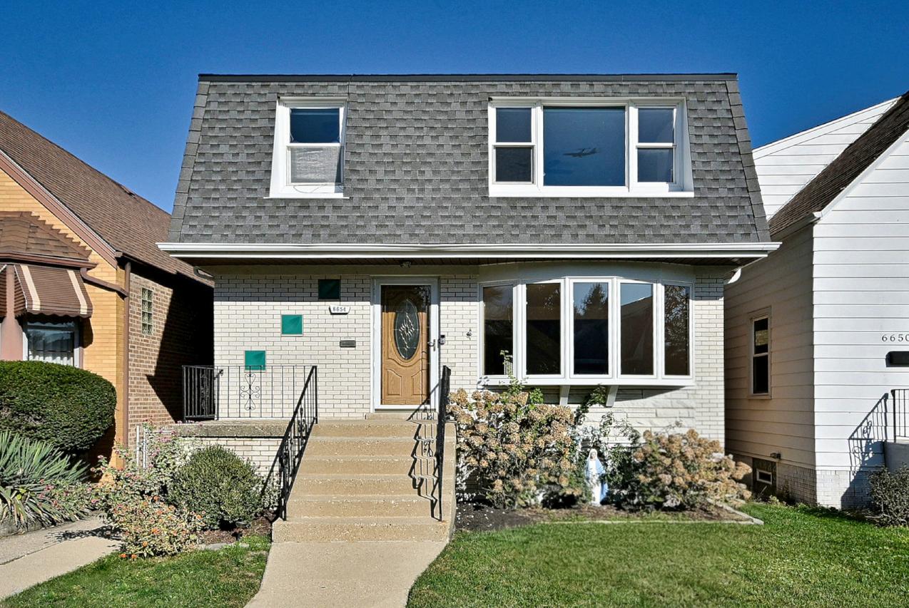 6654 W Imlay St., Chicago, IL 60631