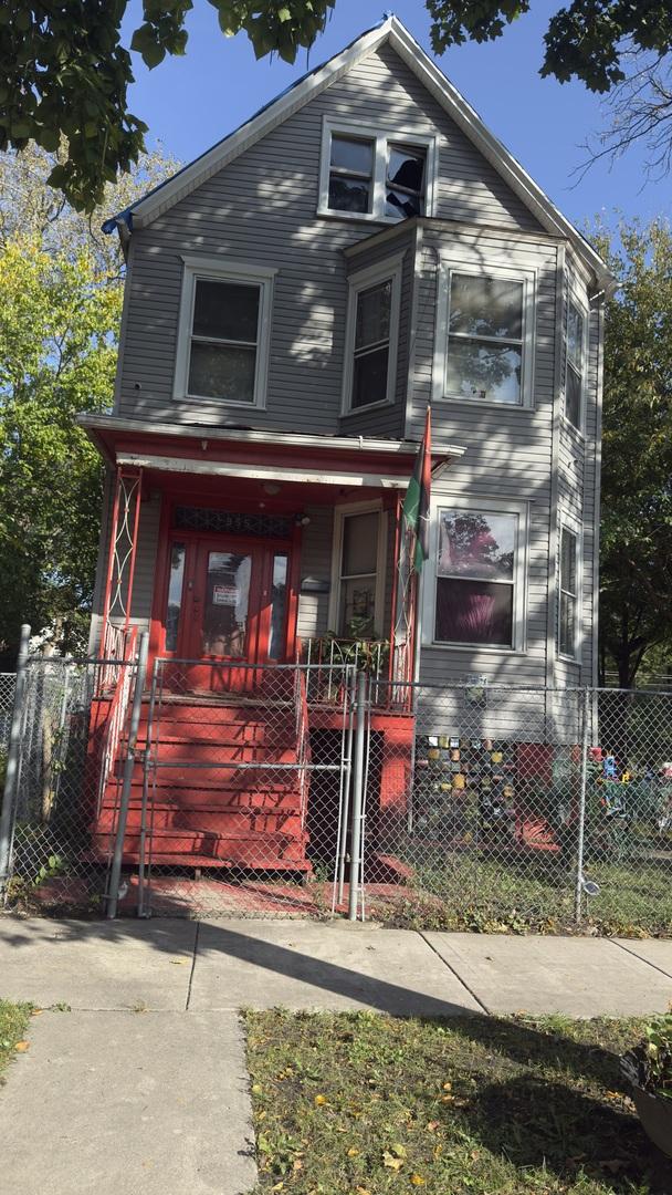 5955 S Hermitage Ave., Chicago, IL 60636