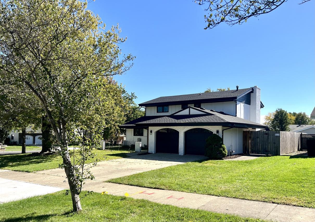 214 Cambridge Ln., Bloomingdale, IL 60108
