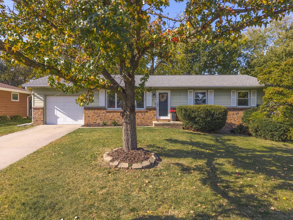 713 Lara Rd., Normal, IL 61761