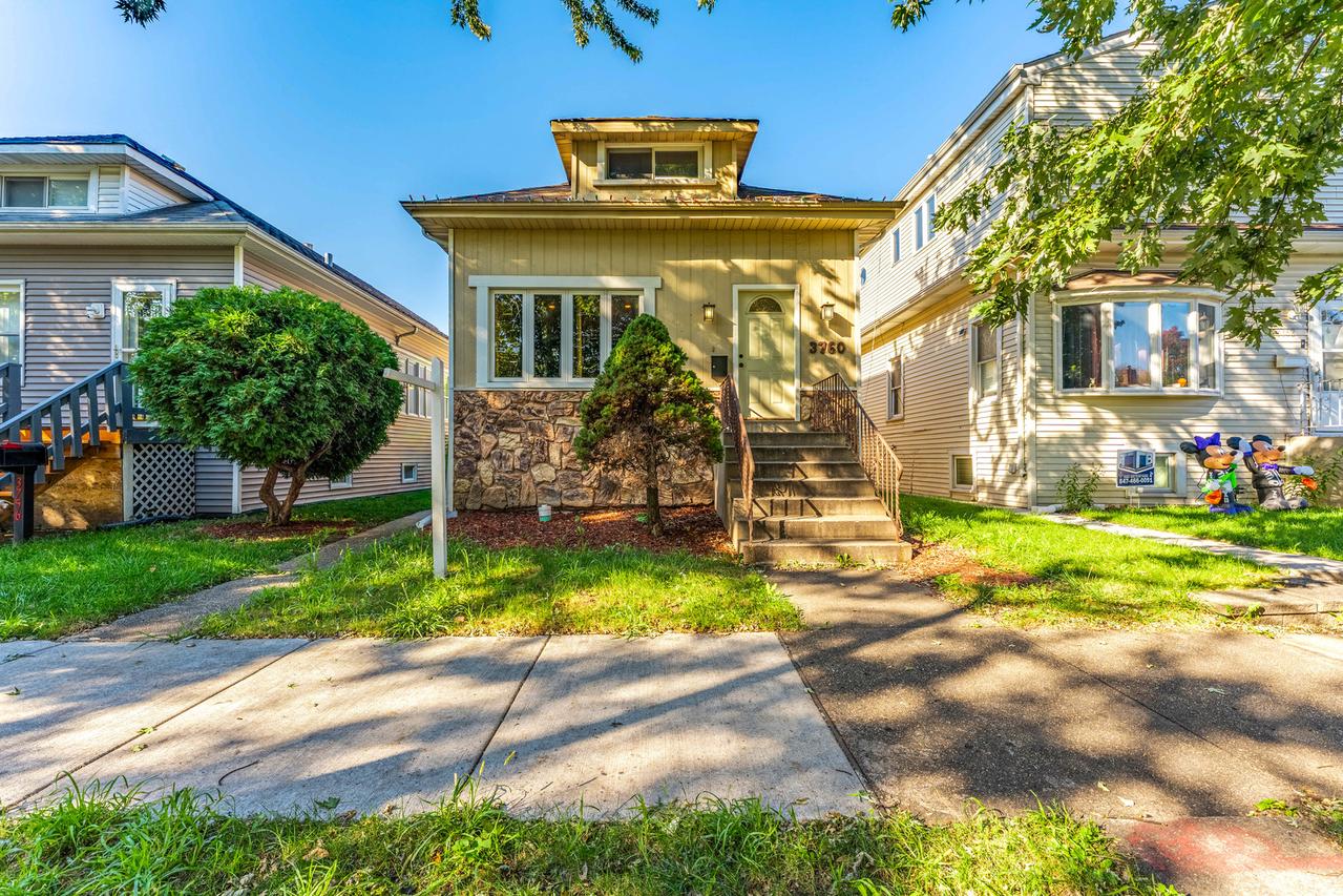 3760 N Osceola Ave., Chicago, IL 60634