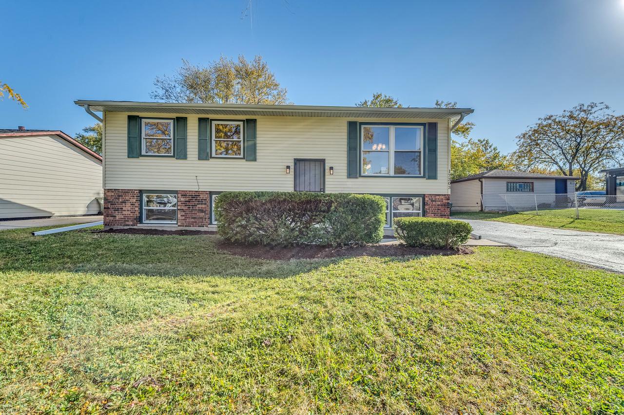 17303 Appletree Dr., Hazel Crest, IL 60429