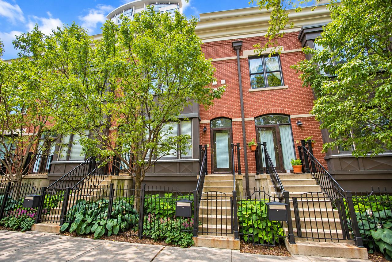 1332 S Indiana Ave., Chicago, IL 60605
