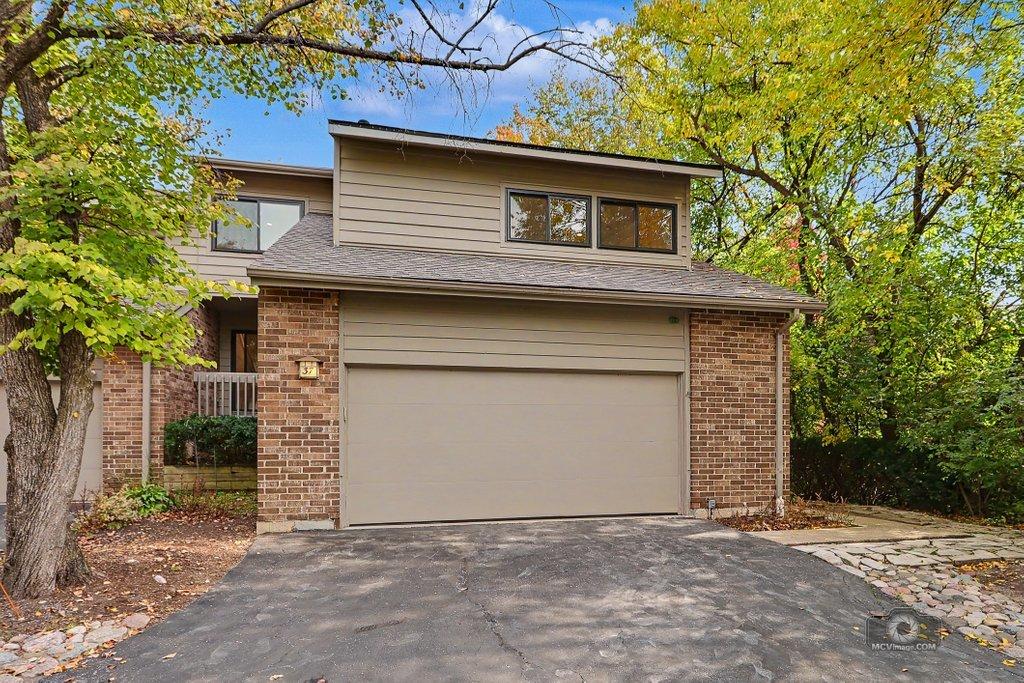 37 Brook Ln., Palos Park, IL 60464
