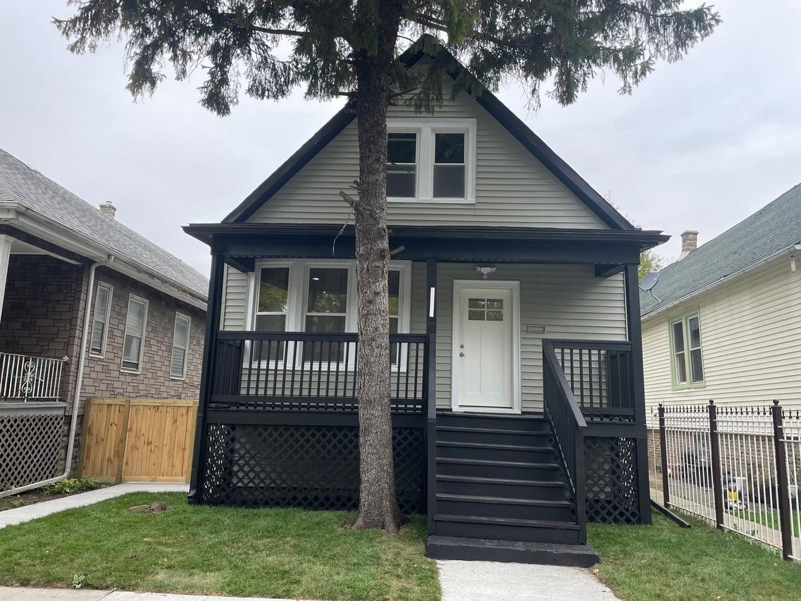5634 S Hoyne Ave., Chicago, IL 60636