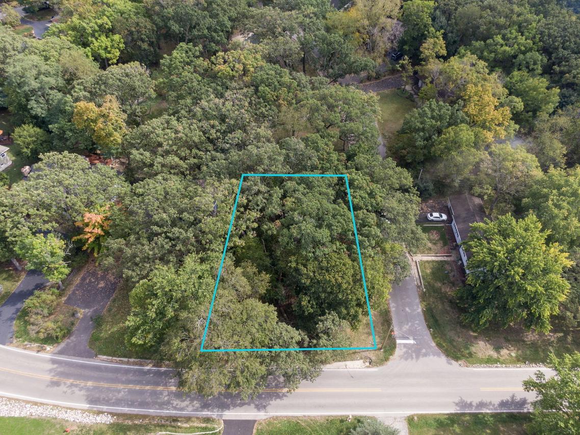 Lot 8 Elmwood Dr., Carpentersville, IL 60110